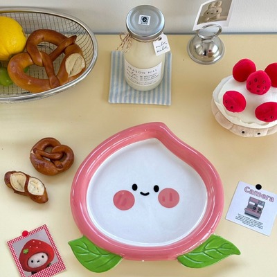 Sweet peach shaped plate - Thumbnail 1