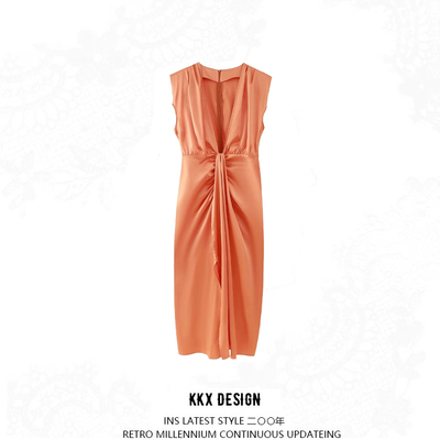 Temperamental and mature pleated satin sleeveless dress - Thumbnail 4