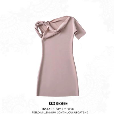 Asymmetric one-shoulder skirt - Thumbnail 4