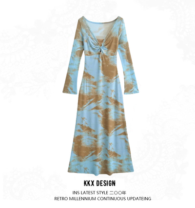 Retro deep V-neck chest ring hollow long sleeve dress