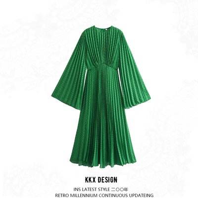 Fashionable v-neck long-sleeved green pleated waist dress - Thumbnail 5