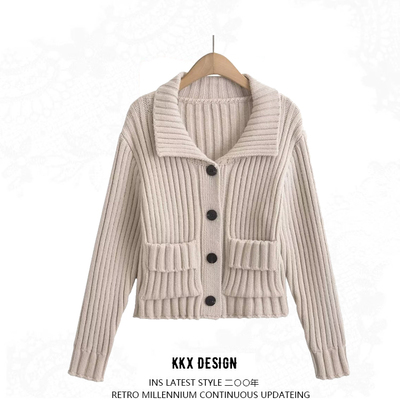 Vintage style heavy lapel double pocket single breasted knit sweater