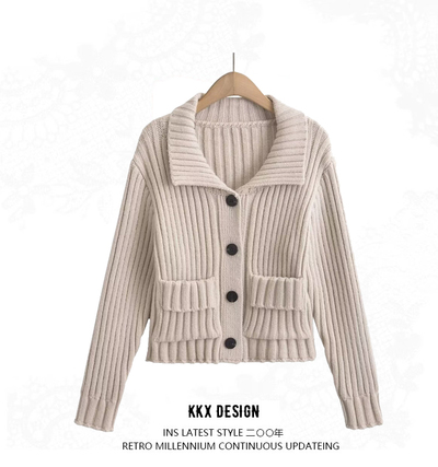 Vintage style heavy lapel double pocket single breasted knit sweater