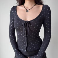 U-neck tie bow embroidered T-shirt - Thumbnail 3
