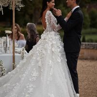 Luxury Ball Gown Tulle Lace Appliques Wedding Dress Bridal Gown Wedding Gown - Thumbnail 1