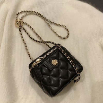 Mini timeless patent leather vanity case