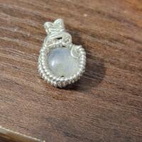 Silver Glow Labradorite Pendant Necklace - Thumbnail 2