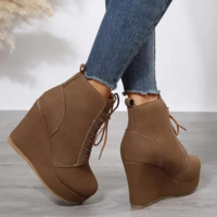 Lace-up Platform Ankle Boots - Thumbnail 3