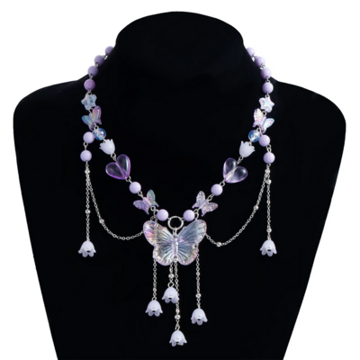 Exquisite butterfly pendant necklace