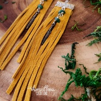 Yellow Deer Tan Earrings - Thumbnail 1