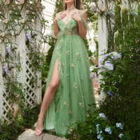 Elegant Ruffled Lace & Tulle Evening Dress for Women - Thumbnail 2