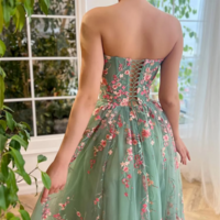 Elegant Off Shoulder Green Lace and Tulle Evening Dress - Thumbnail 1