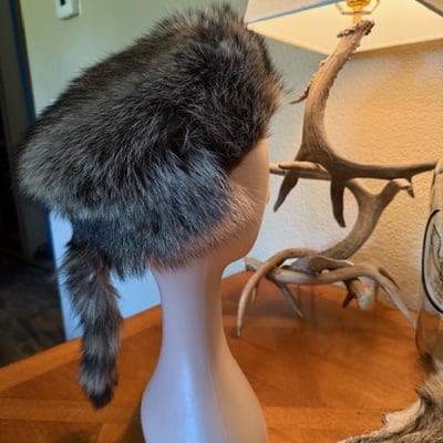 Childrens coon skin cap 