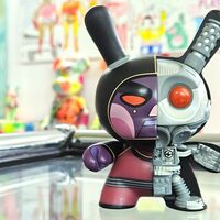 ArTToy by DirtyRobot & Kidrobot "Destroy Edition"  (VOID 5" Mecha Half-Ray Dunny) - Thumbnail 6