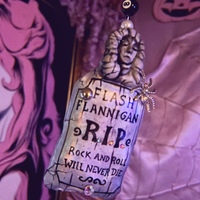 Flash Flannigan tombstone keychain - Thumbnail 1