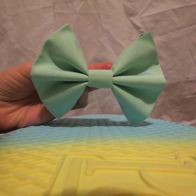 Mint bow