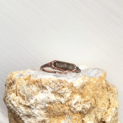 Tourmaline window ring