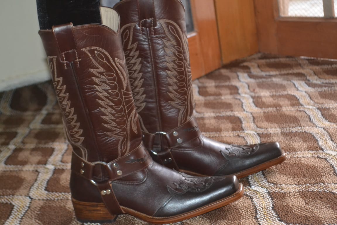 Men's buckle caved cowboy boots Clearance